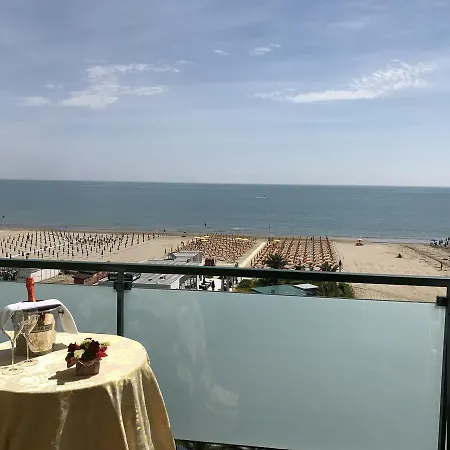 Atlas Hotel 3*